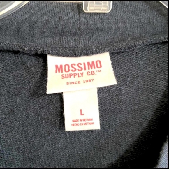 Mossimo Supply Company Cold Shoulder Long Sleeve Top
Size: Large - Picture 3 of 3